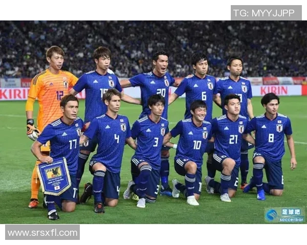 足球王栋的传奇之路：从草根球员到国家队明星的成长故事