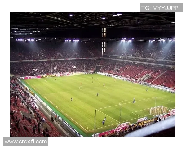 足球334带你领略世界足球的魅力与激情探索球场背后的故事与传奇